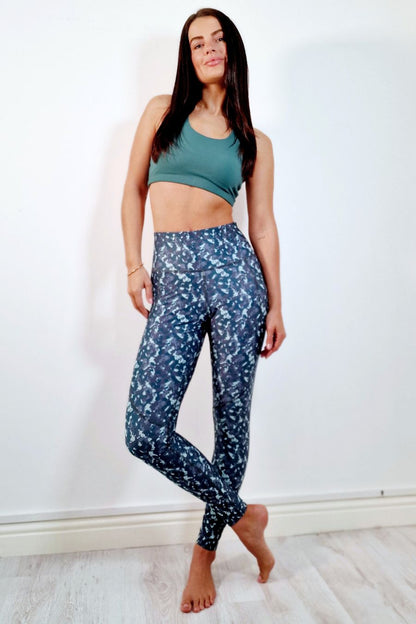 RISE Leggings - Green Camo