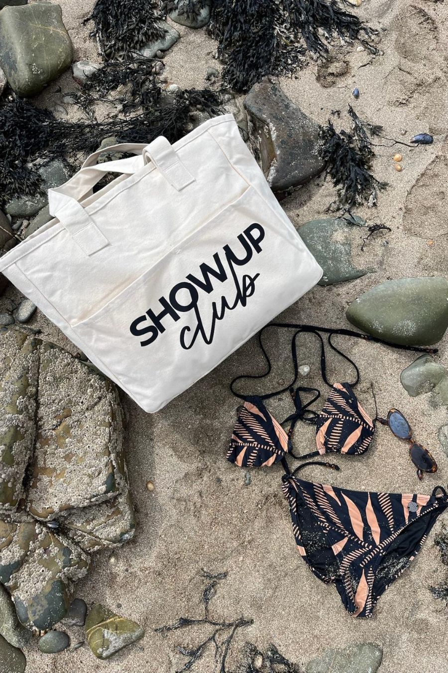 SHOW UP CLUB Multi Use Bag